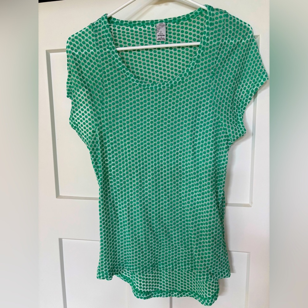 Prana Green Fitted Short Sleeve Tee with Polka Dots